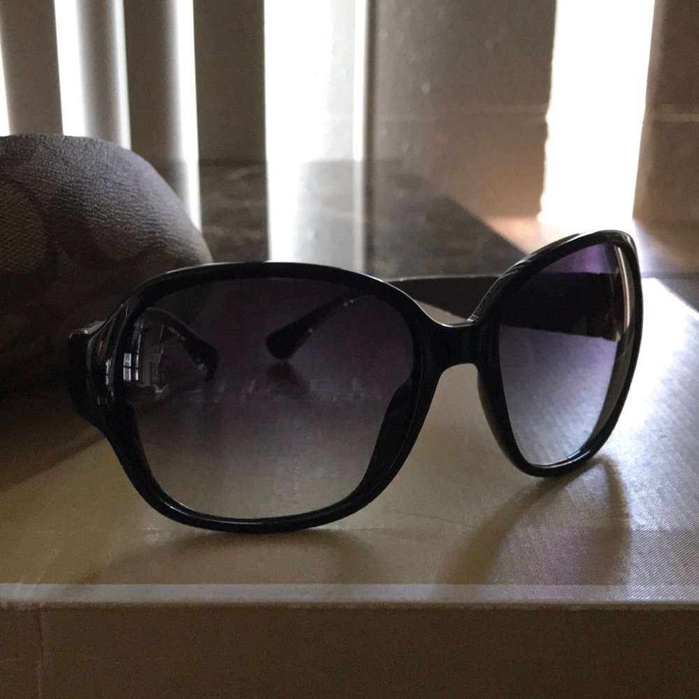 Coach sunglasses with large case